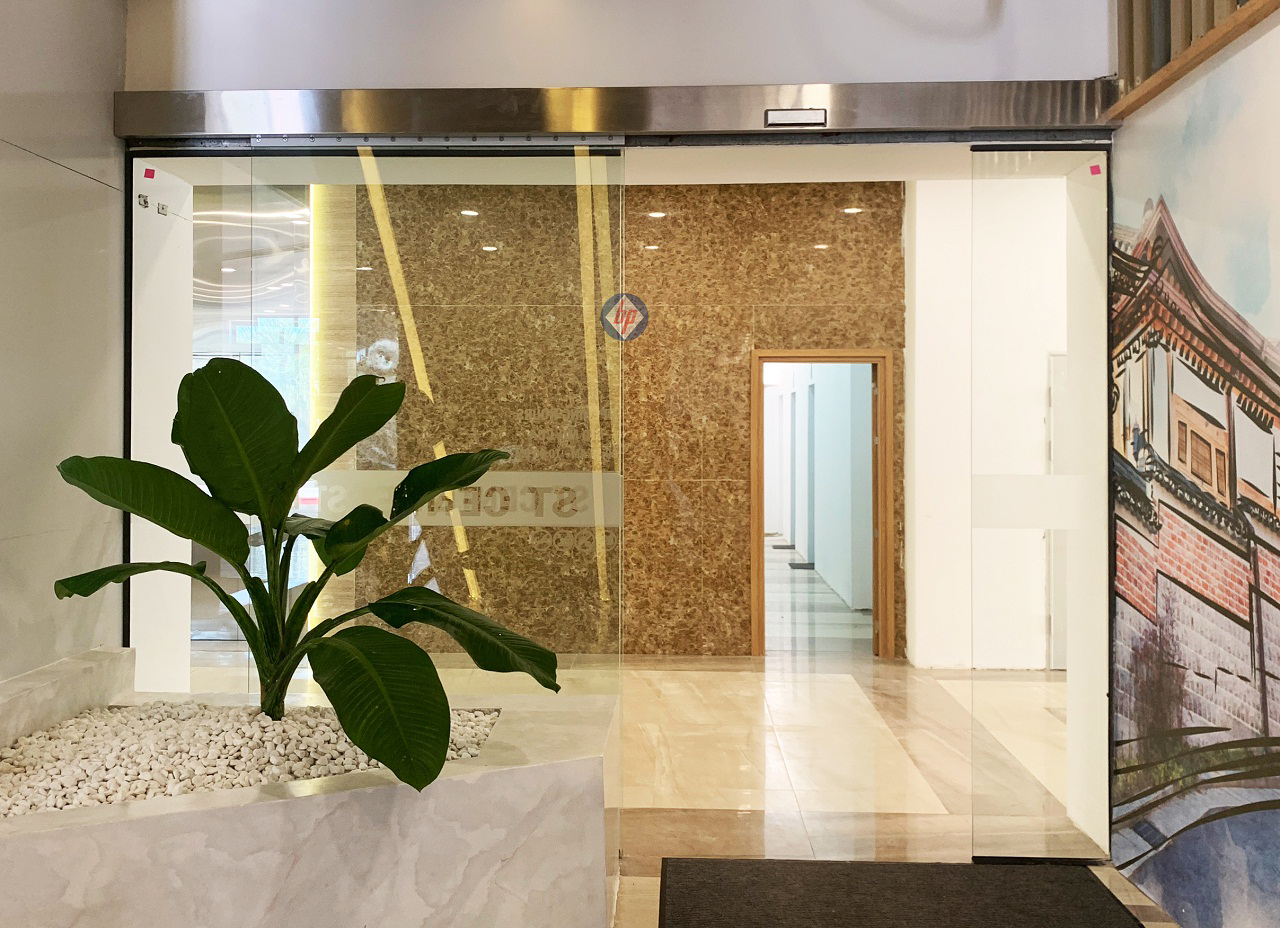 99 cửa tự đóng mở hiện đại nhất năm 2020