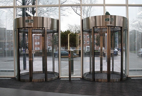 Những lợi ích tuyệt vời chỉ tìm thấy ở cửa tự động 