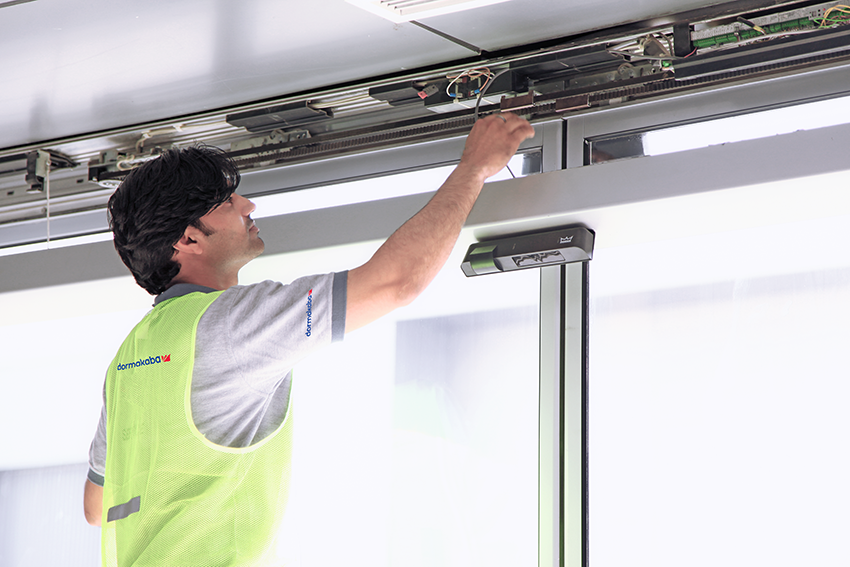 8 mẫu cửa kính tự động cho ngôi nhà bạn